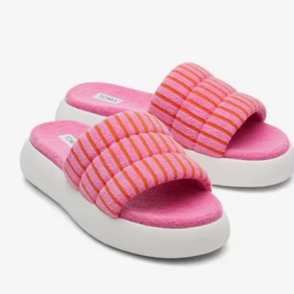 TOMS Alpharetta Marshmallow Barbie pink sandal size 10 - Picture 2 of 6